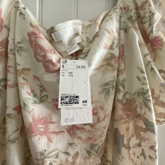 Women’s top - Picture 3 of 3